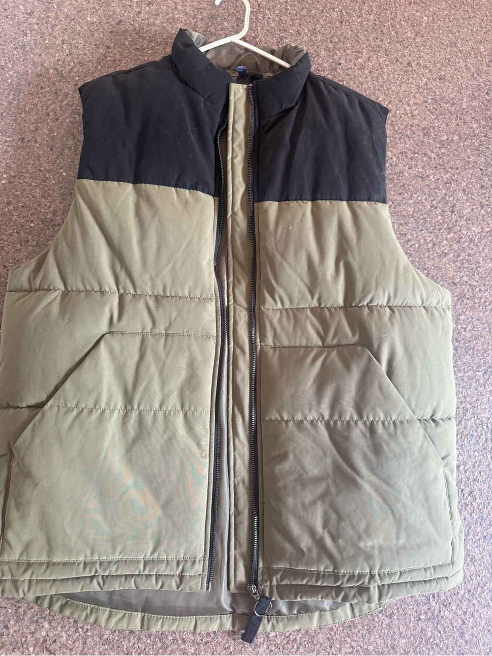 H&M Olive Green and Black Quilted Puffer Vest
